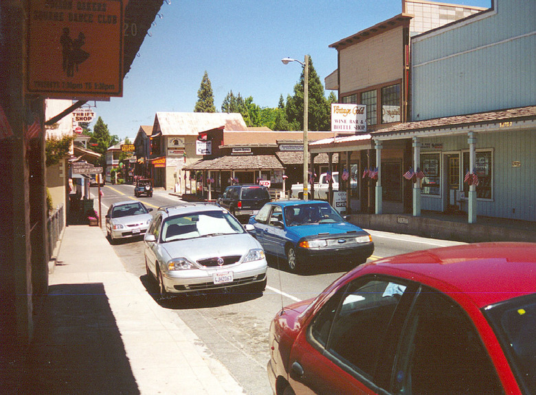 Groveland-Big Oak Flat, CA: Groveland Main Street