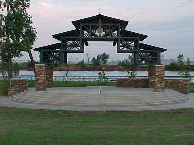 Riverside, MO: The concert stage