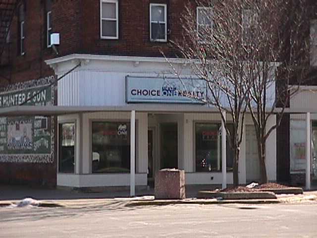 Willard, OH : The Historic A.S.Hunter Hardware Building now houses Choice One Realty