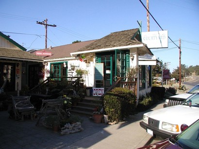 Cambria, CA : Cute Deli in West Village