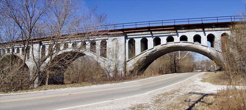 Avon, IN: Avon's Haunted Bridge - CSX RR tracks over CR 625 E