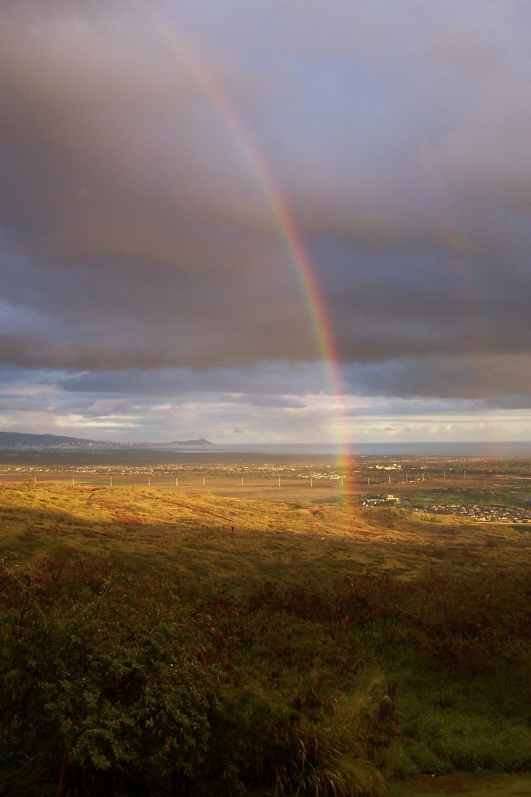 Makakilo City, HI : EVEN WHEN THERE IS RAIN WE STILL GET A RAINBOW IN MAKAKILO
