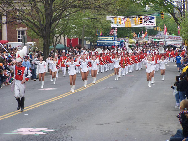 Winchester, VA: Winchester famouse Apple Blossom parade