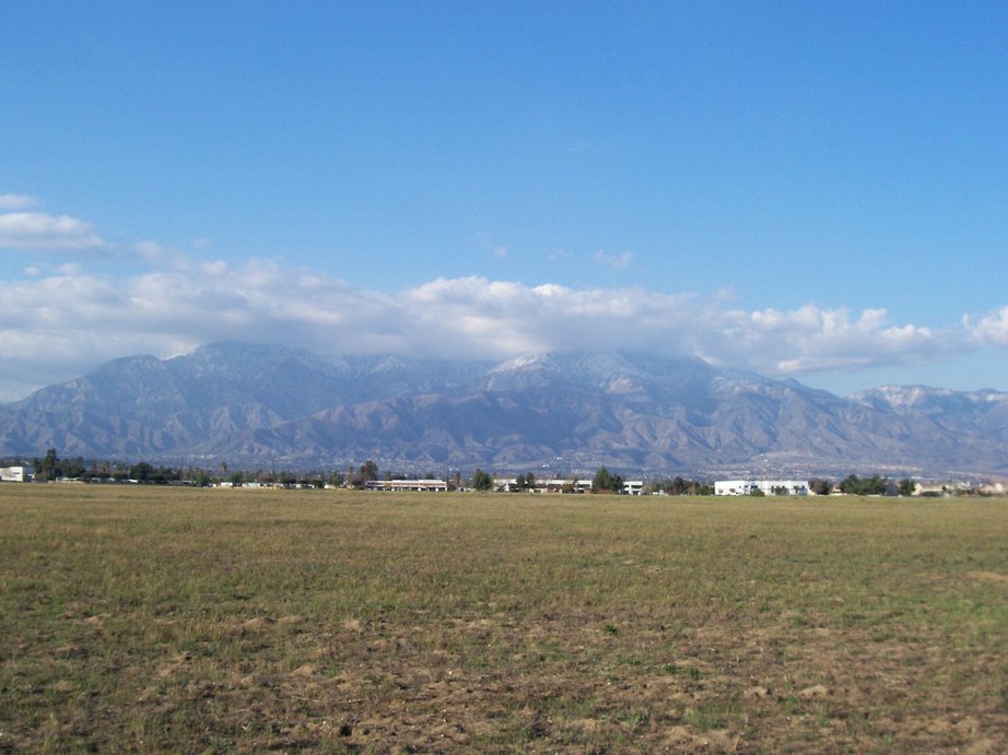 Ontario, CA: View of the Mountains via Inland Empire Blvd between Vineyard and Archibald