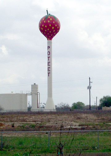 Poteet, TX: Poteet water tower