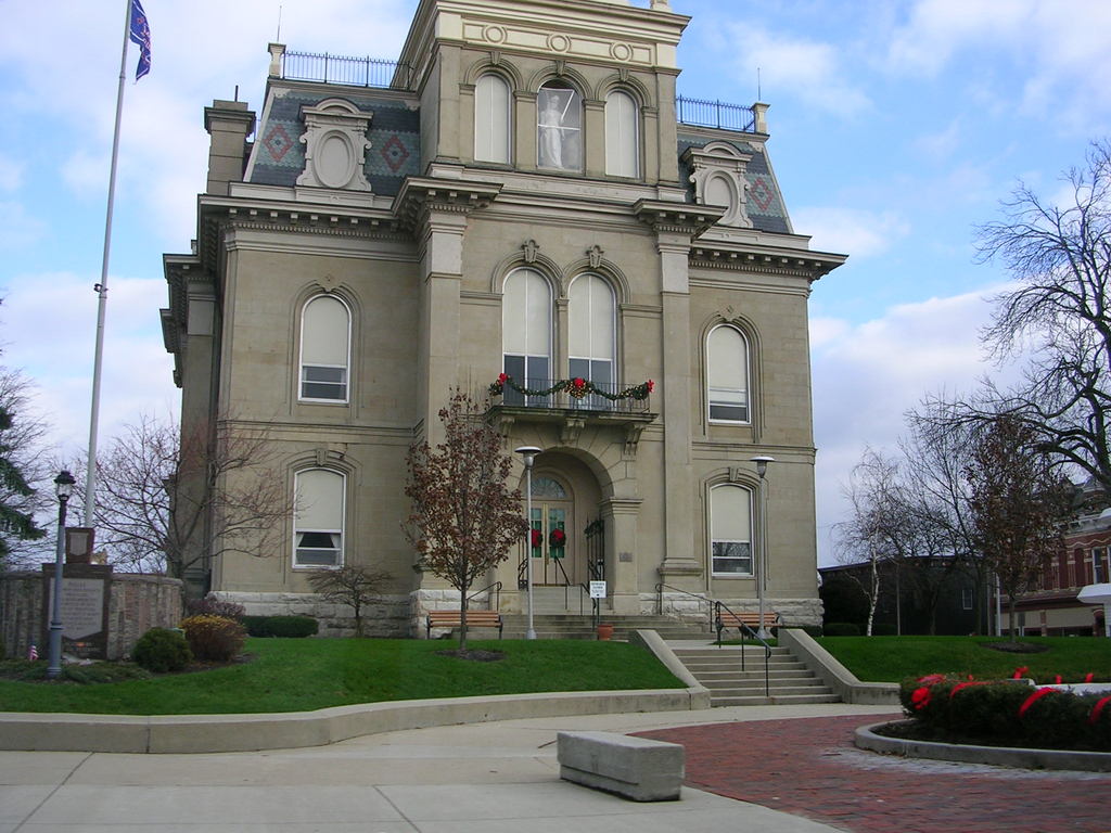 Bellefontaine, OH: Bellefontaine Courthouse