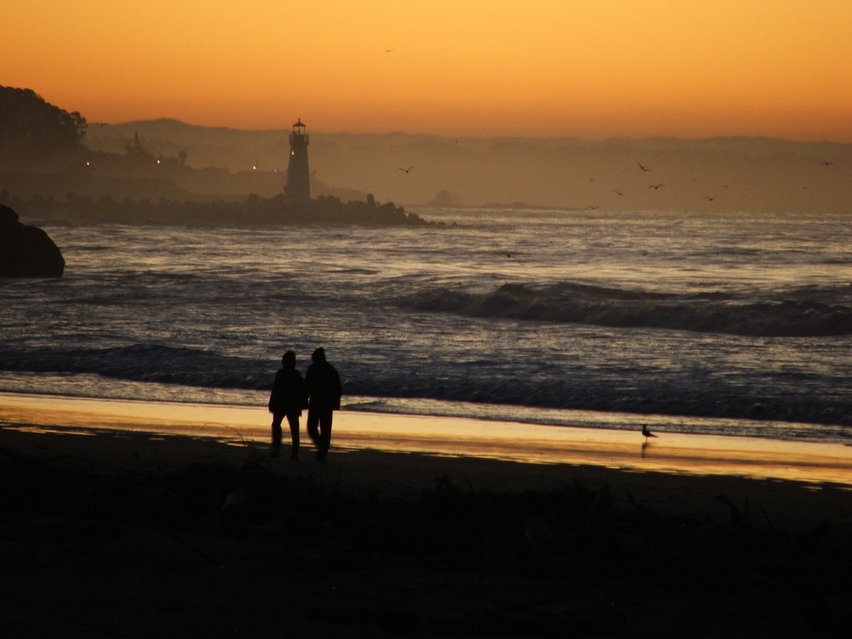 Santa Cruz, CA: sunrise at the beach