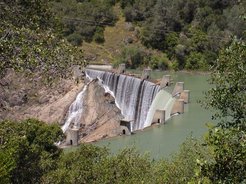 Foresthill, CA: Clemintine Dam on the North fork of the American river off of foresthill Rd