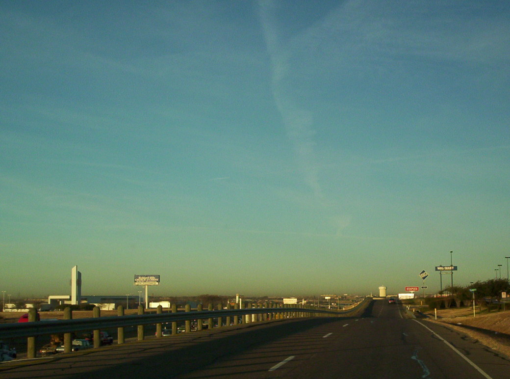 North Richland Hills, TX: On I-820