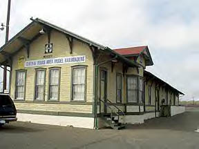 Temple, TX : Moody Train Depot moved ot Temple and used for model trains.