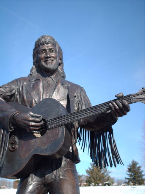 Sandy Hook, KY: Another picture of detail on the Keith Whitley memorial.