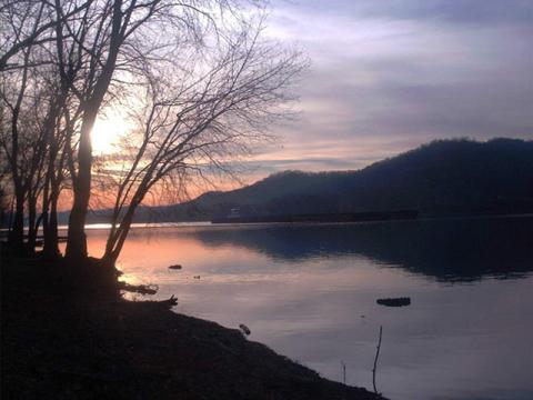 Paden City, WV : sunset on ohio river paden city docks