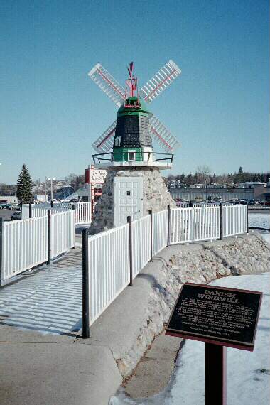 Minot, ND: Minot Scandinavian Windmill