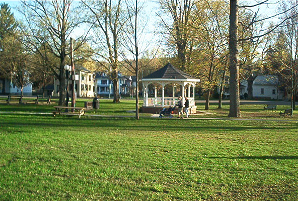 Angelica, NY: Angelica's park circle