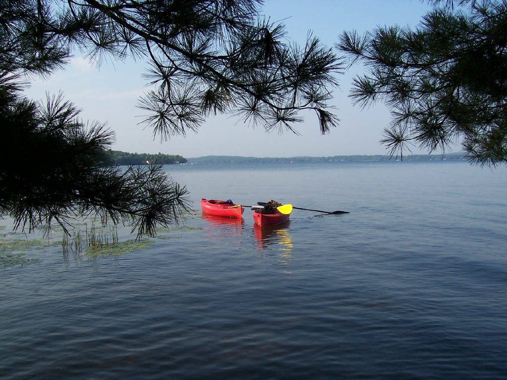 Sanbornton, NH: Kayaking On Lake Winnisquam