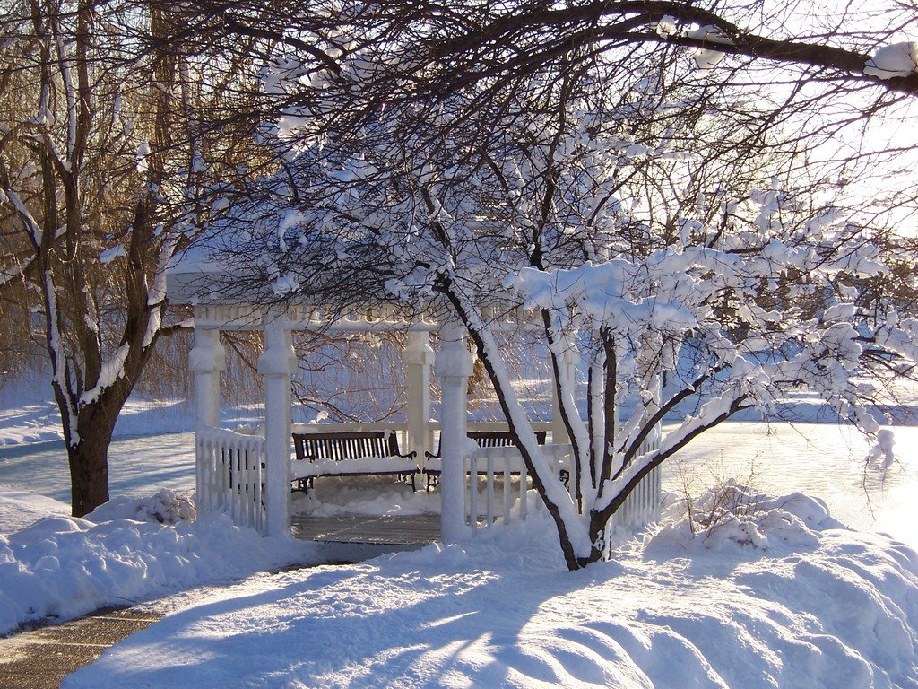 Gurnee, IL: Kensington Gazebo in Winter