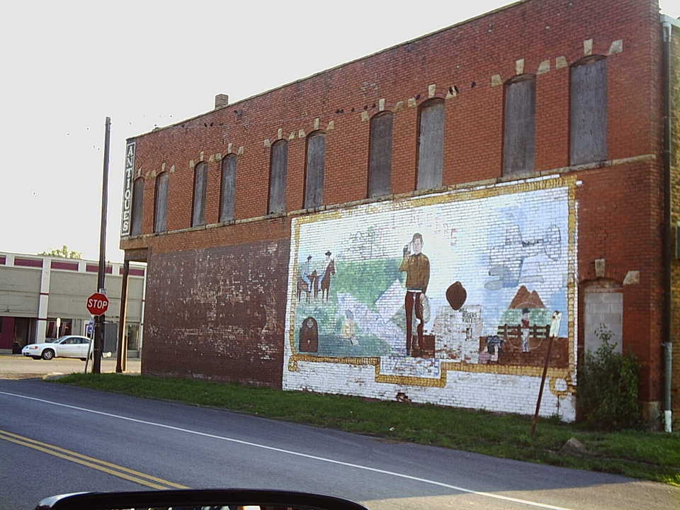 Hartshorne, OK: mural on the side of a building in Hartshorne
