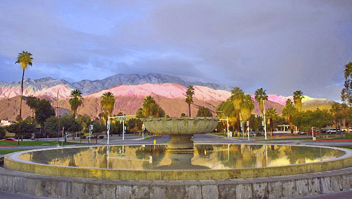 Palm Springs, CA: Taken From Palm Springs Airport Entrance