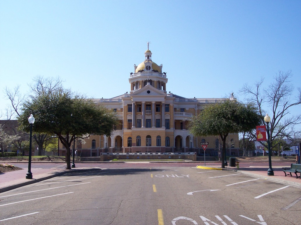 Marshall, TX: Historic courthouse in Marshall