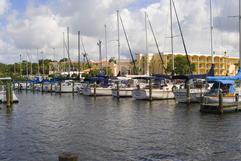 Safety Harbor, FL: Western view from City Marina