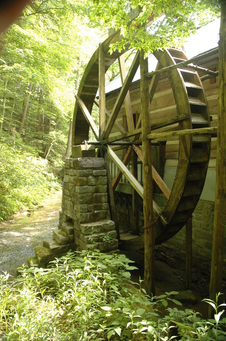 Edmonton, KY : Rogers Mill (The Wheel) off Wilbur Glass Road