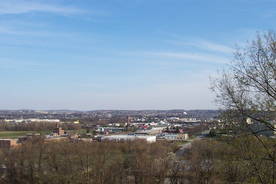 East York, PA: PICTURE OF EAST YORK FROM THE NORTH POINT TOWN HOMES