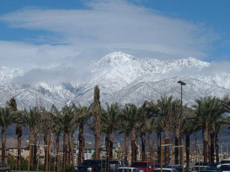 Rancho Cucamonga, CA: Victoria Gardens at Christmas Time