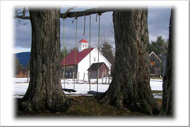 Sutton, NH : Musterfield Farm Swings