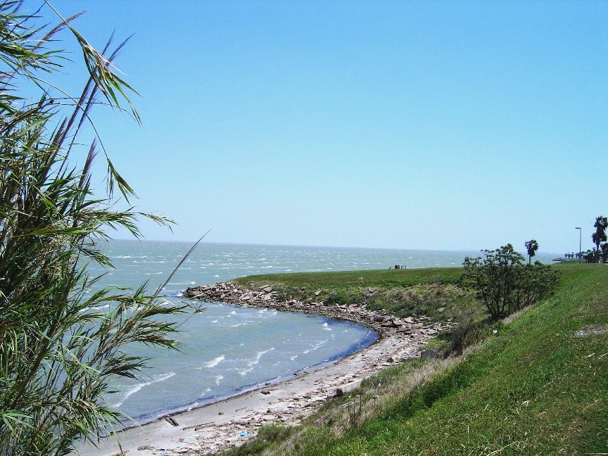 Corpus Christi, TX : The bluffs off Ocean Drive, lookin south photo