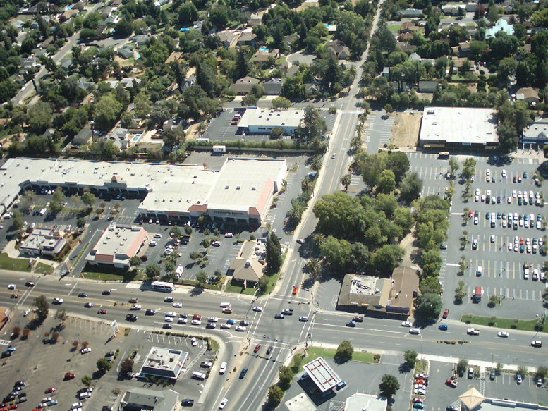 Carmichael, CA: Center of Carmichael, Marconi and Fair oaks Blvd from my model airplane