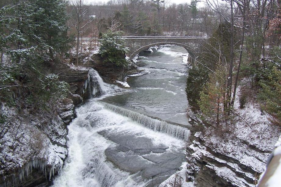 Ithaca, NY: Taughannock Park in Winter