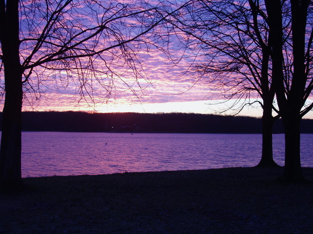 Westerville, OH: Fall Sunrise on Hoover Reservoir in Westerville, OH