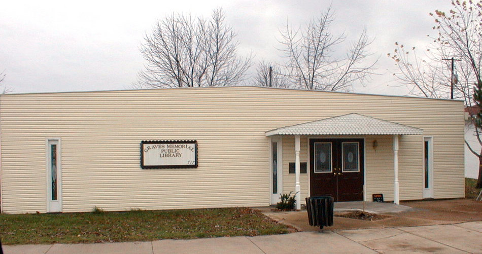 St. Paul, KS : Graves Memorial Library in St. Paul, KS