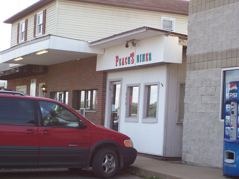 Beverly, OH : Peach's Diner