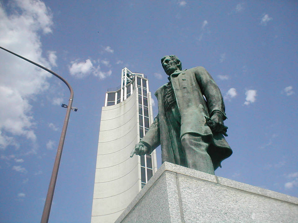 Jefferson, IA : Mahaney Tower & Lincoln Monument