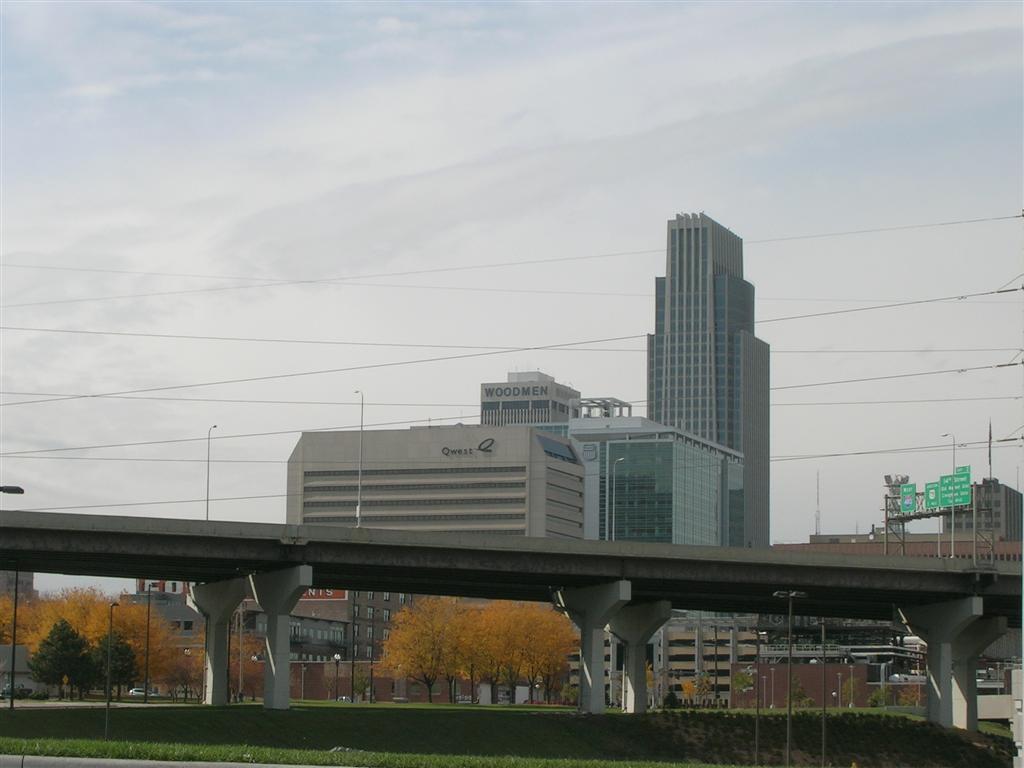Omaha, NE : Omaha downtown includin Woodmen building