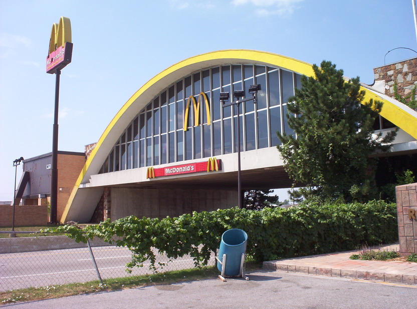 Vinita, OK: World's Largest McDonald's