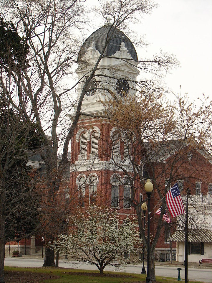 Covington, GA : Newton County Courthouse  in  Spring