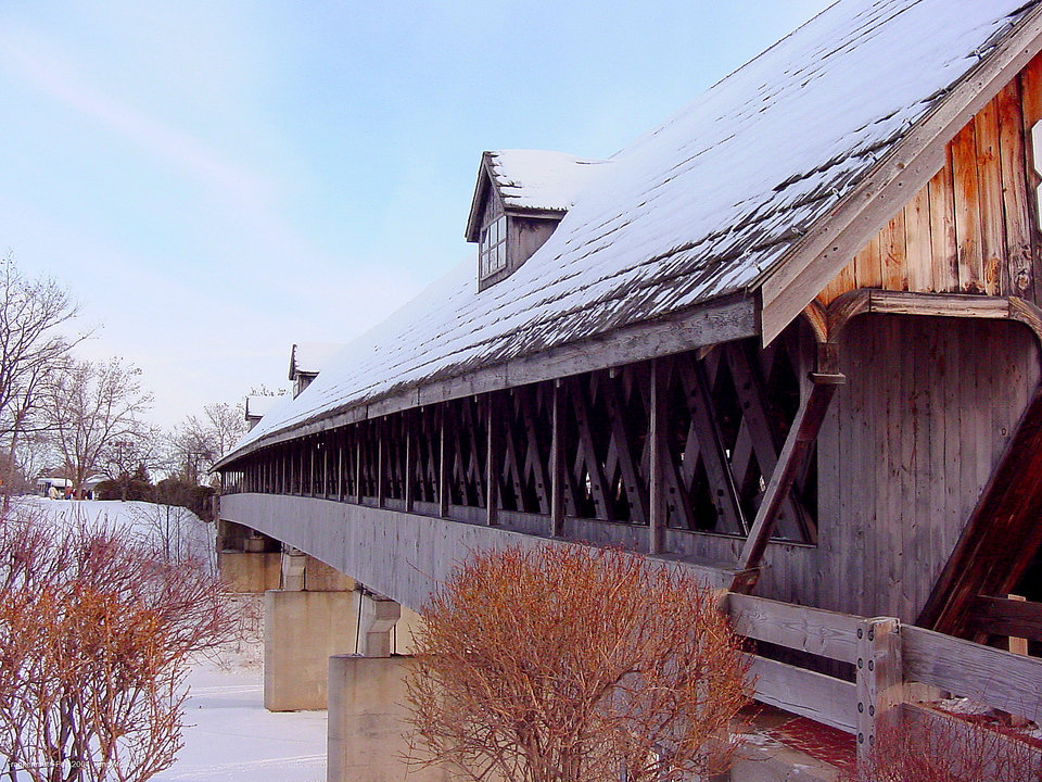Frankenmuth, MI: Wooden bridge