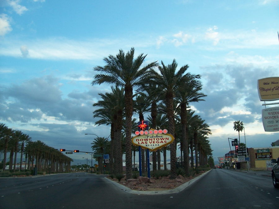 Las Vegas, NV: Welcome to Downtown Las Vegas Sign. 05/05