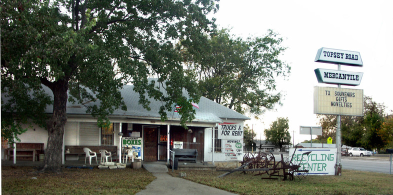 Copperas Cove, TX : Topsey Road Mercantile still standing after all these years.