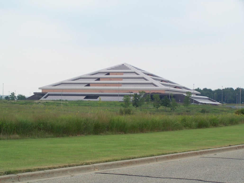 Kentwood, MI: The Steelcase Pyramid