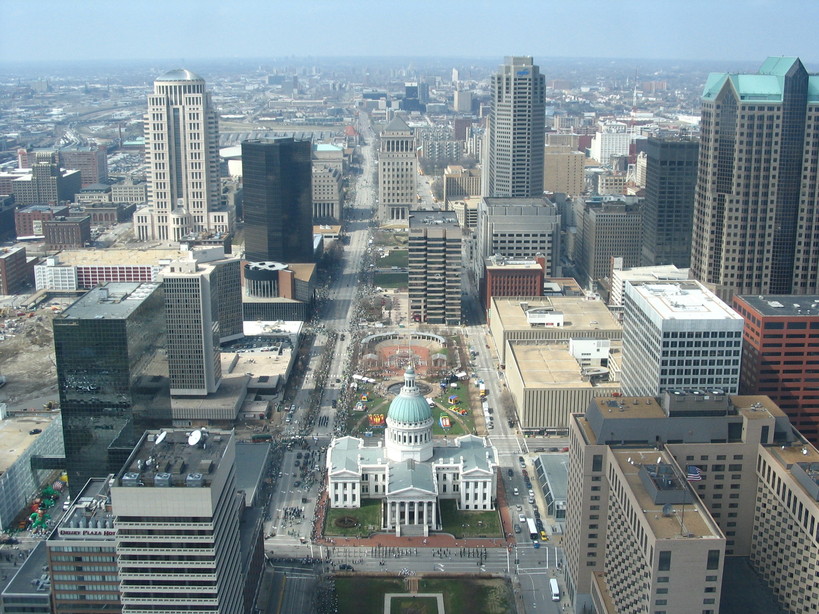 St. Louis, MO: View of St. Louis from the top of the Arch