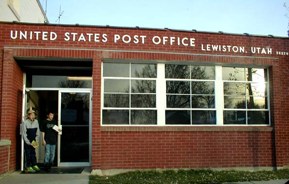Lewiston, UT: Post Office