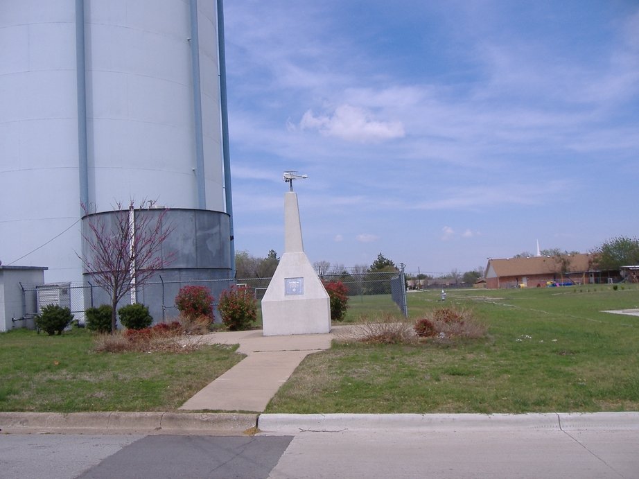 Benbrook, TX : Vernpn Castle crash site