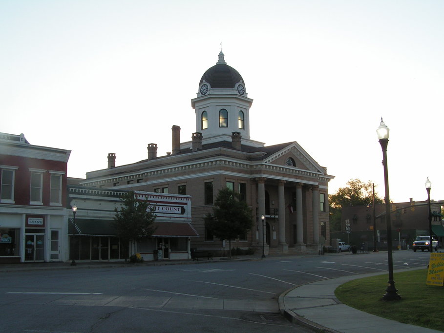 Monticello, GA: Monticello Court House at Dawn.