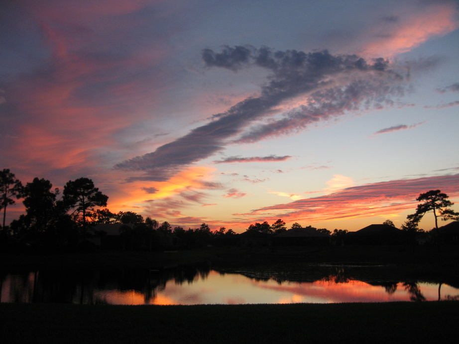 Weeki Wachee Gardens, FL: Sunset Over Glen Lakes