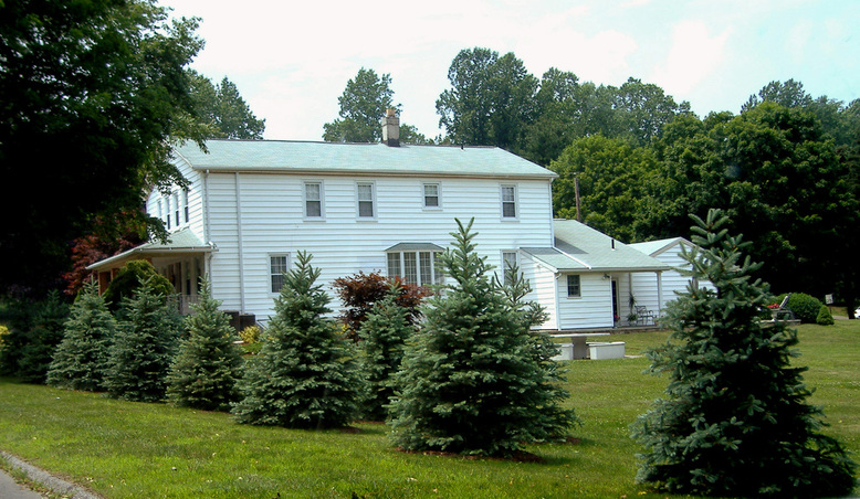 Trumbull, CT : House in Trumbull