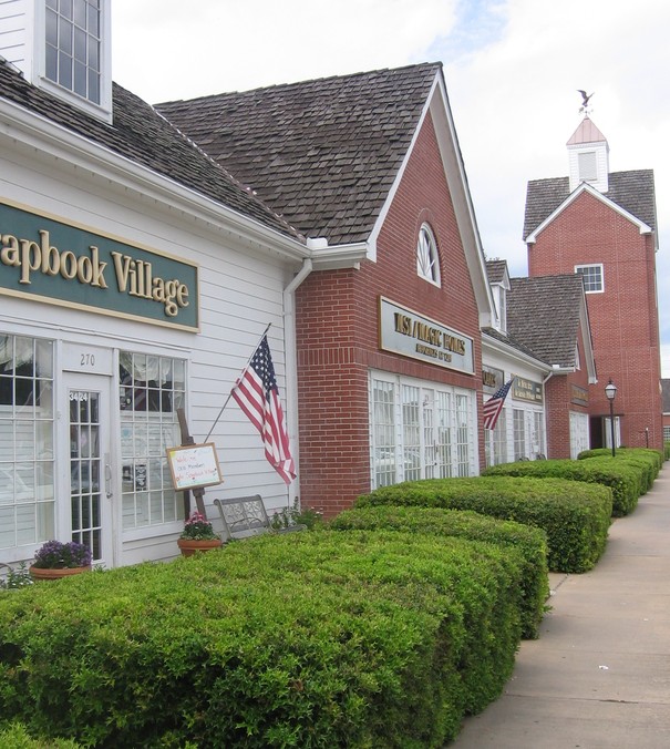 Missouri City, TX: A shopping center in Missouri City