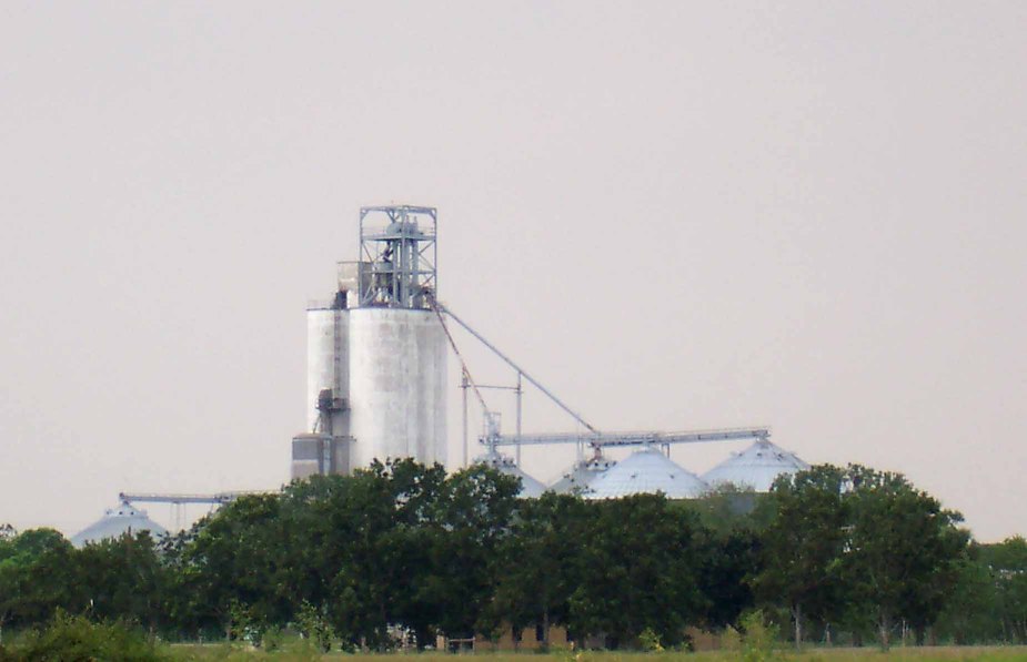Markham, TX: Main industry in town Rice Drying